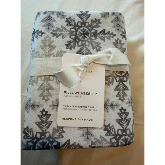 Pottery Barn Other - Pottery Barn Frosty Snowflake Standard Pillowcase Set of 2 Grey White 223178